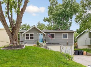 4656 N 127th St, Omaha, NE 68164