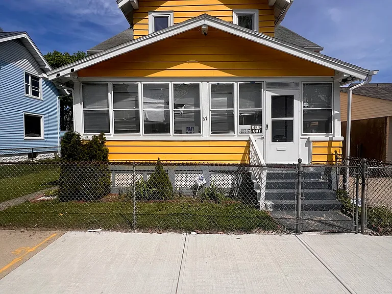67 Suffolk St — Photo 3