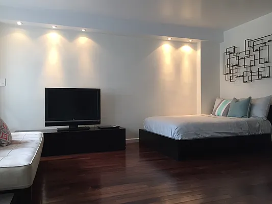 Sold by Owner | media 15