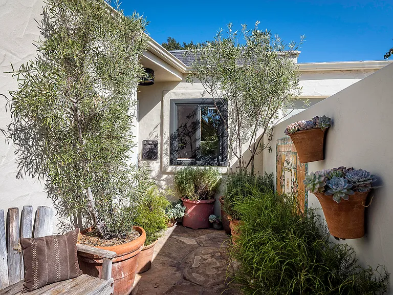 548 San Ysidro Rd #1 — Photo 2