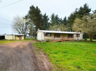 95070 Ayres Ln, Junction City, OR 97448