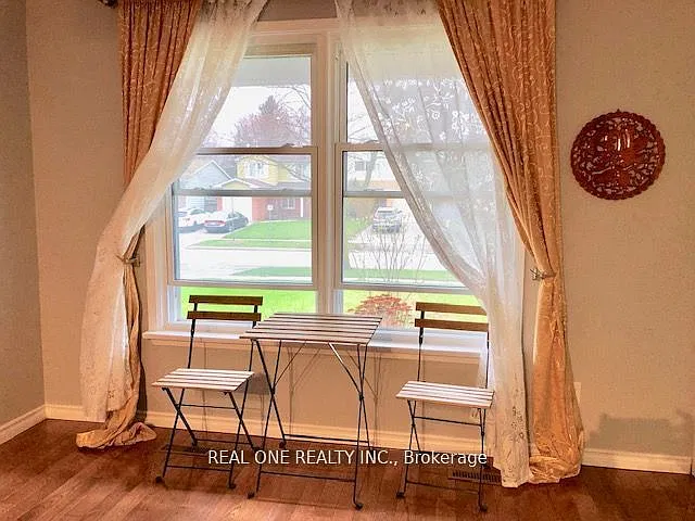3 bed, $3,500 — Photo 2