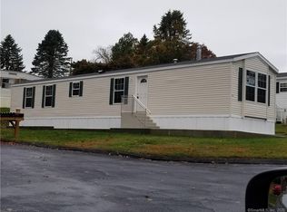 32 D St, Groton, CT 06340
