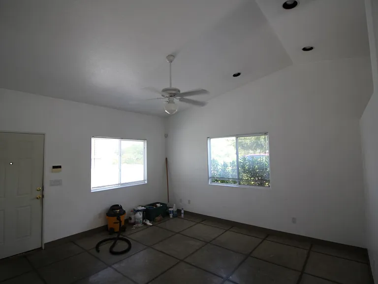 930 E Adelaide Dr #1 — Photo 10