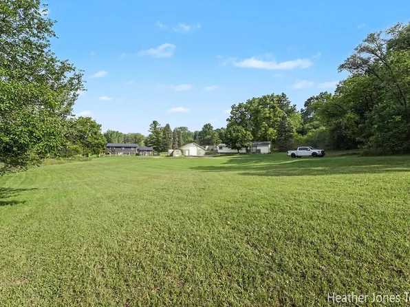 13635 Forteen Mile Rd NE, Greenville, MI 48838