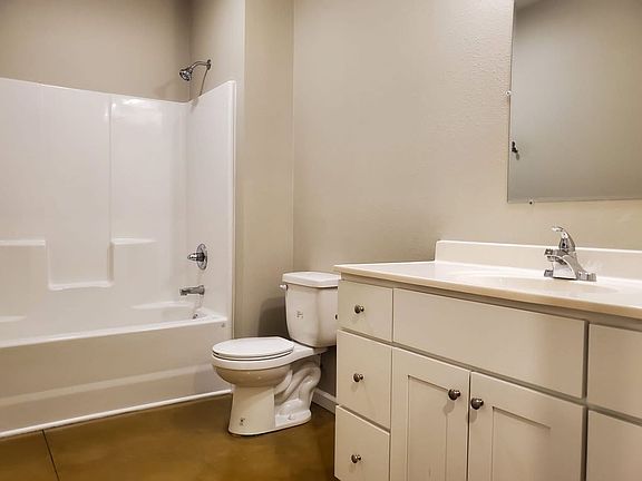 4th image of 219 Cane Creek Ln #104