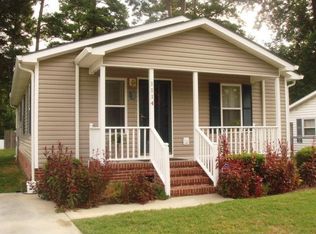 1114 Perquimans Ave, Elizabeth City, NC 27909