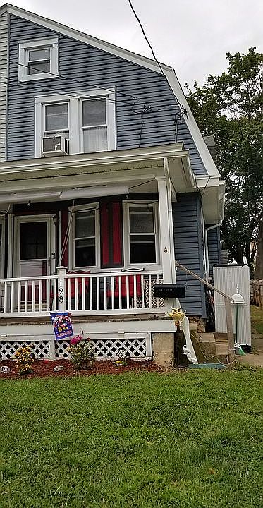 1st image of 128 N 4th St