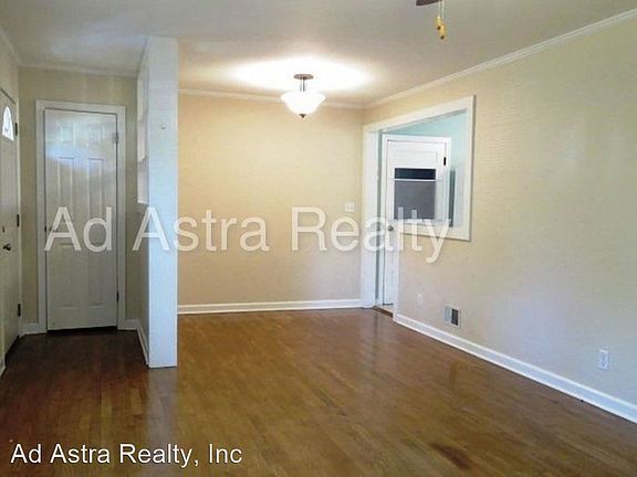 4th image of 8411 Boone Blvd