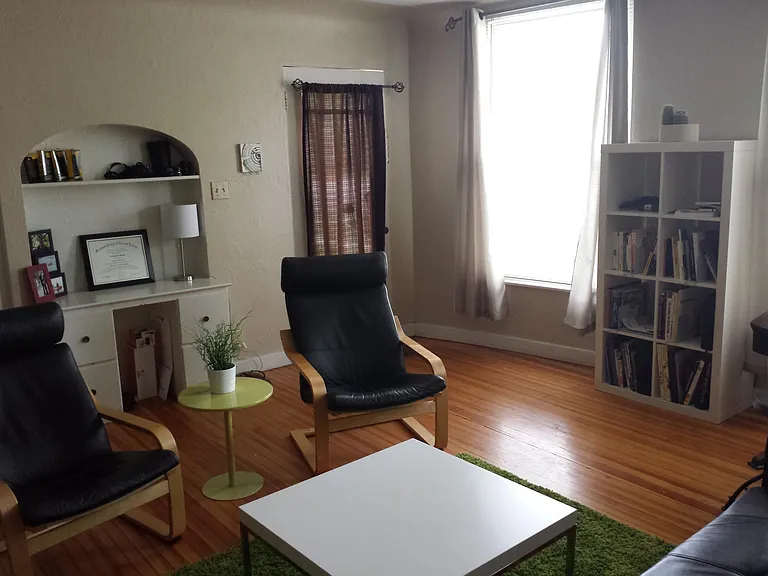 530 Mathews St — Photo 12