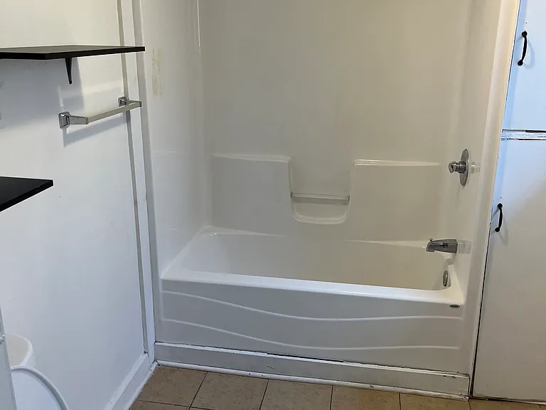 123 Oak St #1 — Photo 8