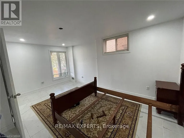87 Newcastle Dr — Photo 5