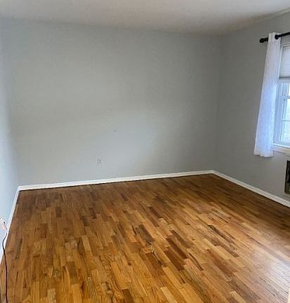 4th image of 180 Highland Ave APT 3B