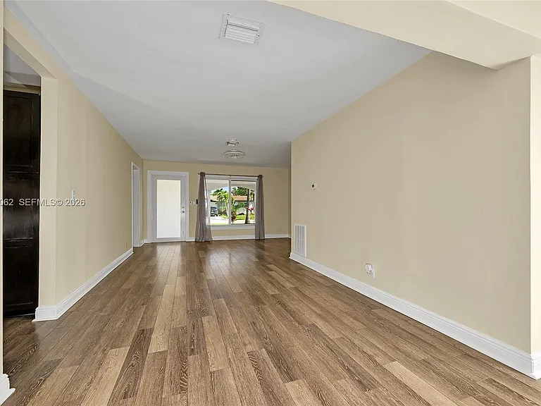 3524 SW 14th St — Photo 20