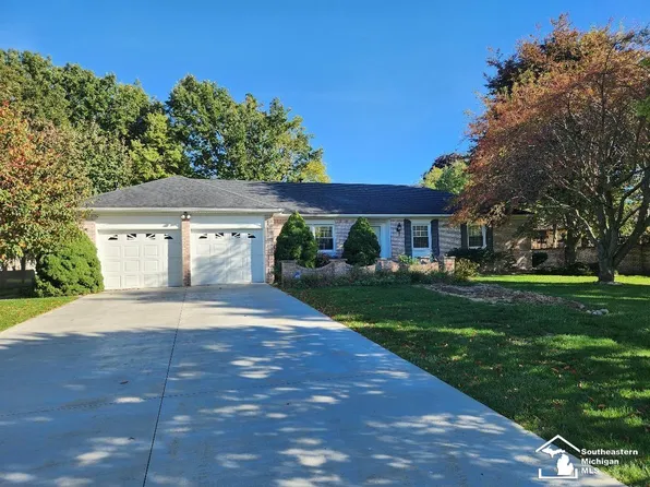 15060 Timberlane St, Monroe, MI 48161