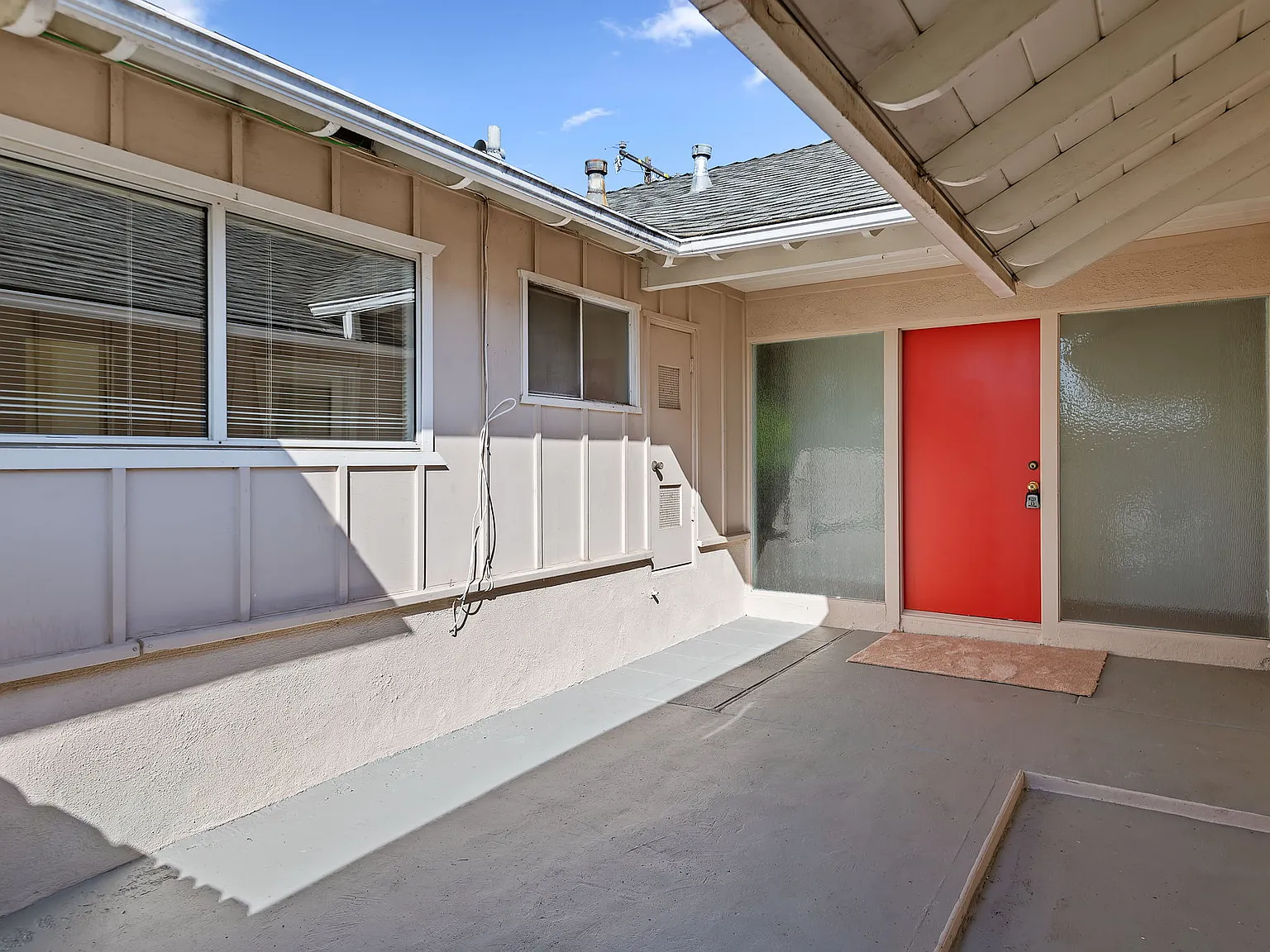 3 bed, 1248 sqft, $5,795 — Photo 4