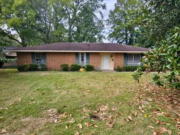 424 Nassau Dr, Baton Rouge, LA 70815