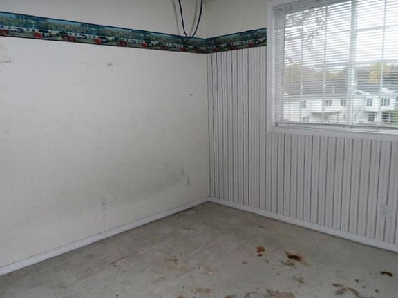 5th image of 6654 Summer Shores Dr SE