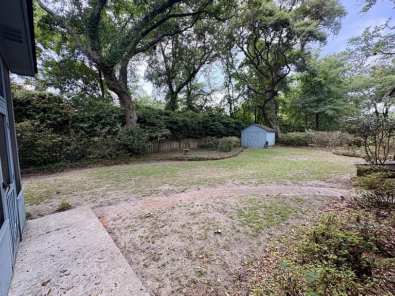 1003 Chambers Ln — Photo 30