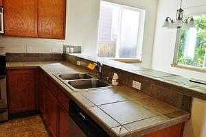 Kitchen Alt (Small).jpg