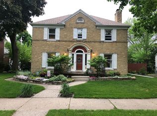2867 N 72nd St, Milwaukee, WI 53210