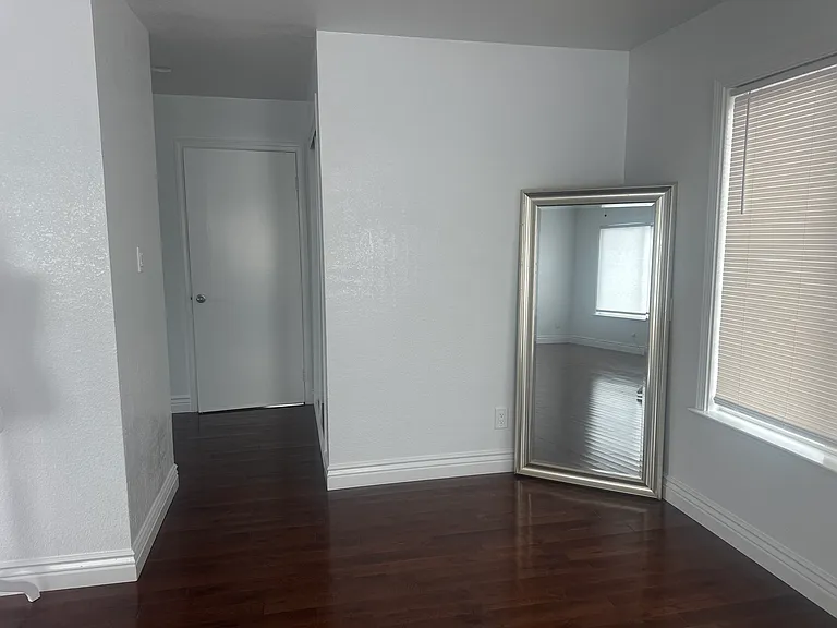 Hawser Ln — Photo 11