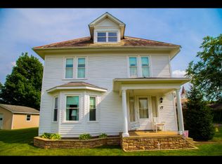 17 E 10th St, Dresden, OH 43821