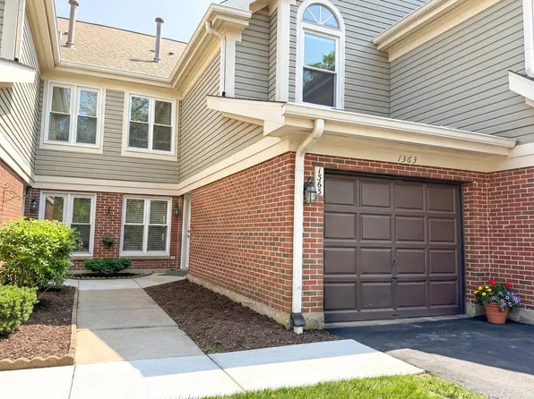 1363 S Old Wilke Rd, Arlington Heights, IL 60005