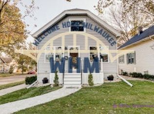 6701 W Dixon St, Milwaukee, WI 53214