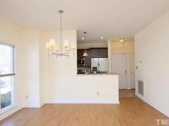 1050 Washington St #106 — Photo 11