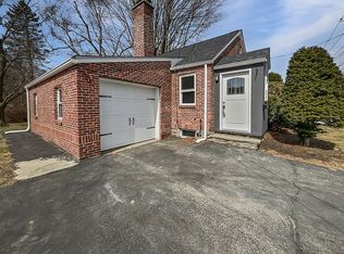13 Victor Ave, Worcester, MA 01603
