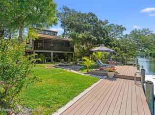 7233 Tropical Dr, Weeki Wachee, FL 34607