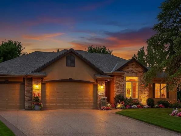 17318 Redman Cir, Omaha, NE 68116