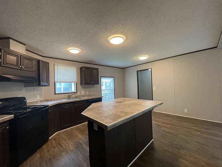 Evergreen Estates — Photo 8