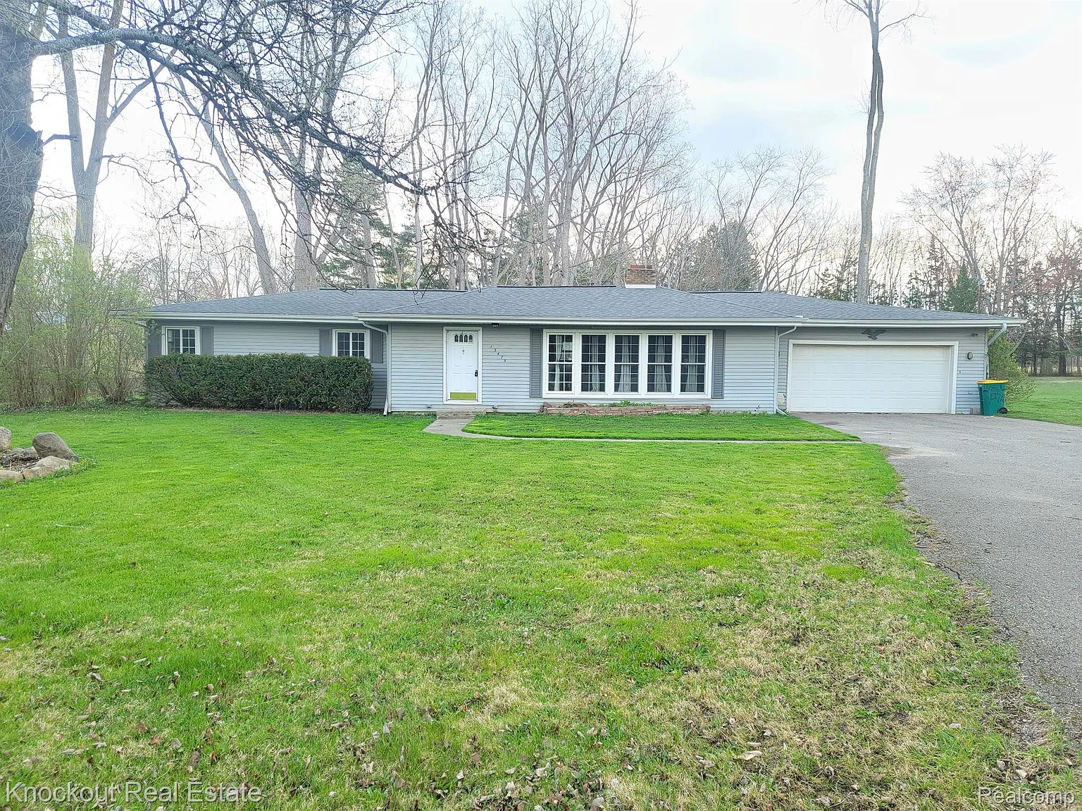 13475 Dixie Hwy photo 1