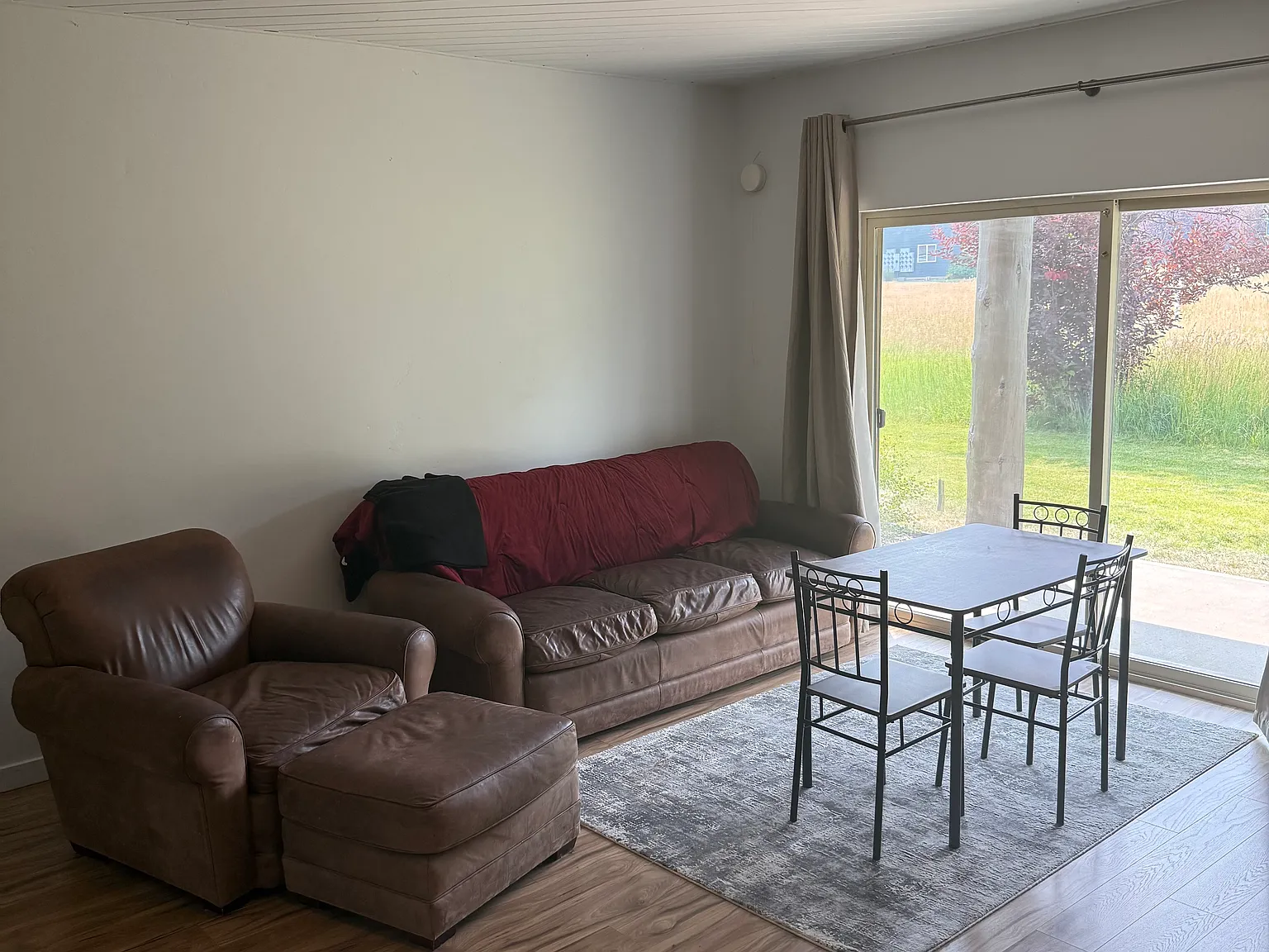 2 bed, 1092 sqft, $4,200 — Photo 3