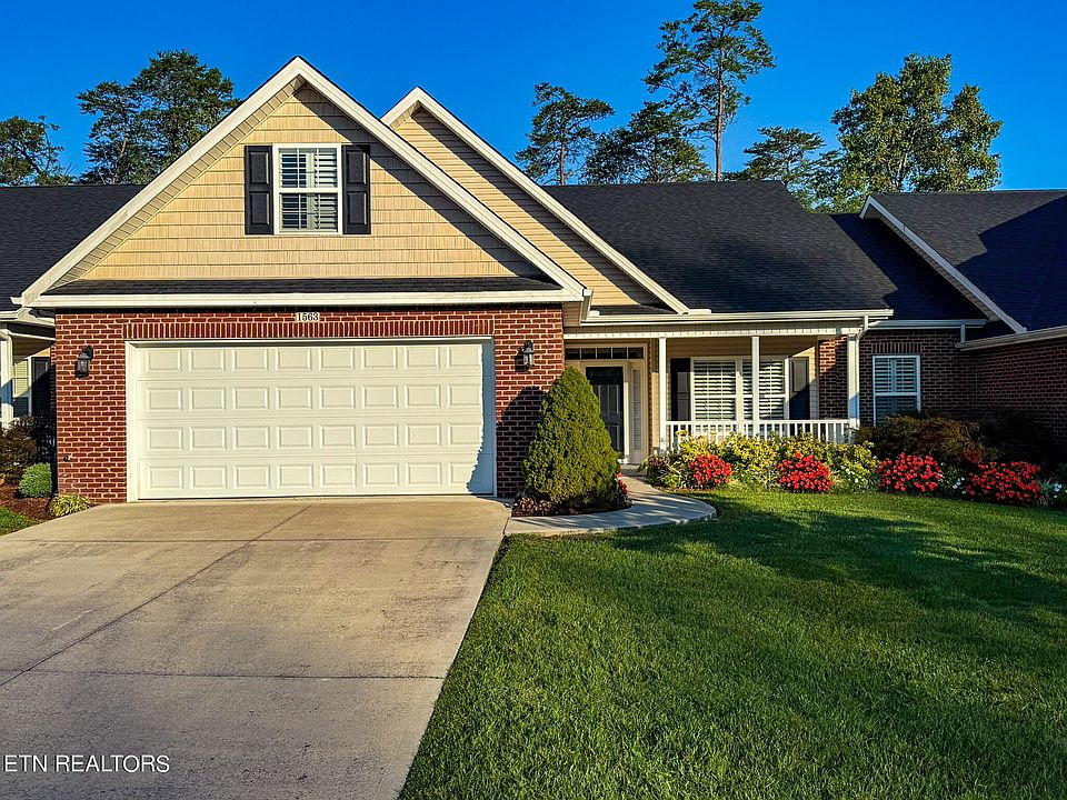 1st image of 1563 Autumn Path Ln