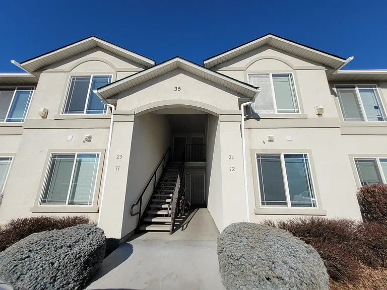 1805 E Overland Rd — Photo 1