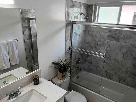 4th image of 11650 Idaho Ave APT 2