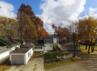 700 Inlet Shore Dr, Delavan, WI 53115