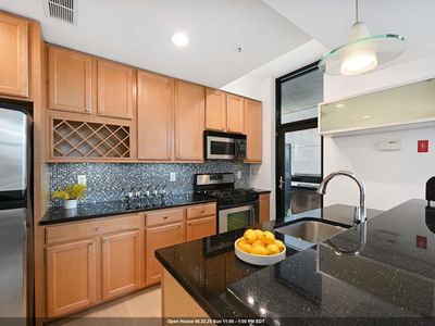 610 Newark St APT 4A, Hoboken, NJ, 07030