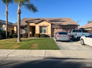 9000 Wheat Grass Ave, Bakersfield, CA 93313