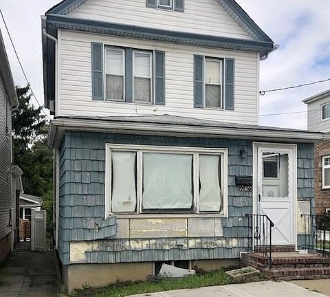 2nd image of 9-16 127th St