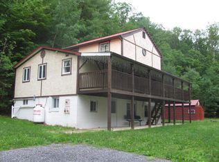 9215 Elliots Run Rd, Three Springs, PA 17264