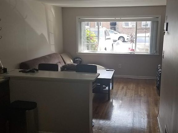 5th image of 86 Williams Ave