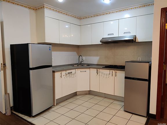 2nd image of 13218 41st Ave APT 3C