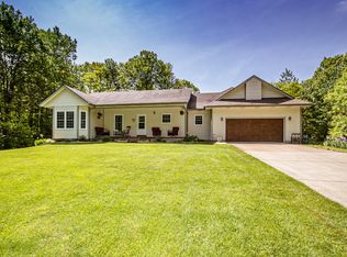 6092 133rd Ave, Saugatuck, MI 49453