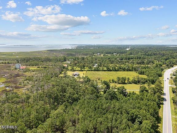 5th image of 2744 Highway 70 Beaufort Nc