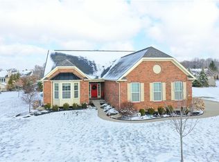 94 Shadow Leaf Dr, Springboro, OH 45066