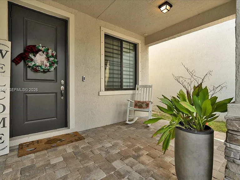 3392 NW 5th St — Photo 3